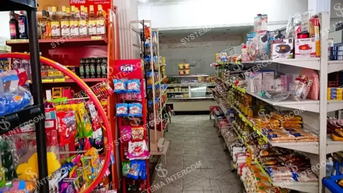 Mercadinho sem açougue e sem padaria na região da Zona Norte