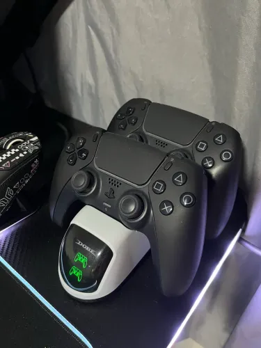 Controle de Ps5 mais base de carregador 