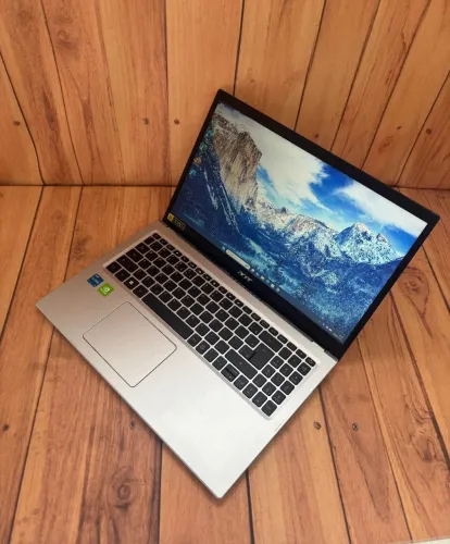 Notebook Impecável Acer Aspire 5 com i5 11° / Placa dedicada