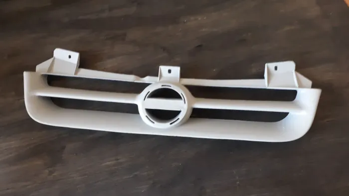 Grade Radiador Kadett 96/98 primer pra tintura modelo original