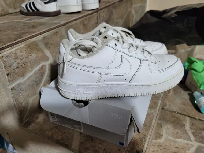 Tênis Nike Air Force 1 tam 35