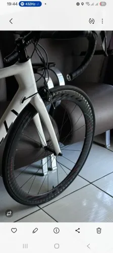 Bicicleta colli carbono 8 kilos