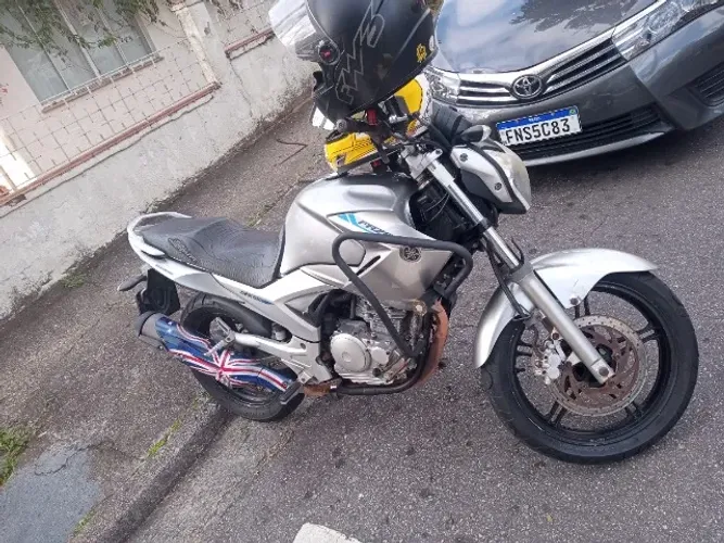 Fazer 250Cc zerada/ segundo dono