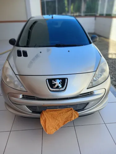 Peugeot 207 XR 1.4 Flex 8V 5P 2012