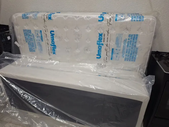 Cama box casal com Colchão Nova!
