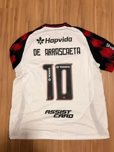 Camisa do flamengo(de arrascaeta) patch 130 anos