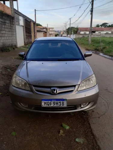 Honda Civic Sedan LX 1.7 16V 115cv Mec. 4P 2005