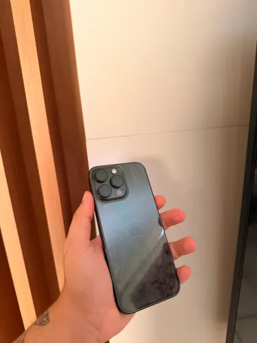 iPhone 16 Pro Max - Preto