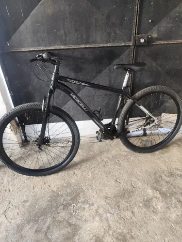 Bicicleta aro 29 semi nova