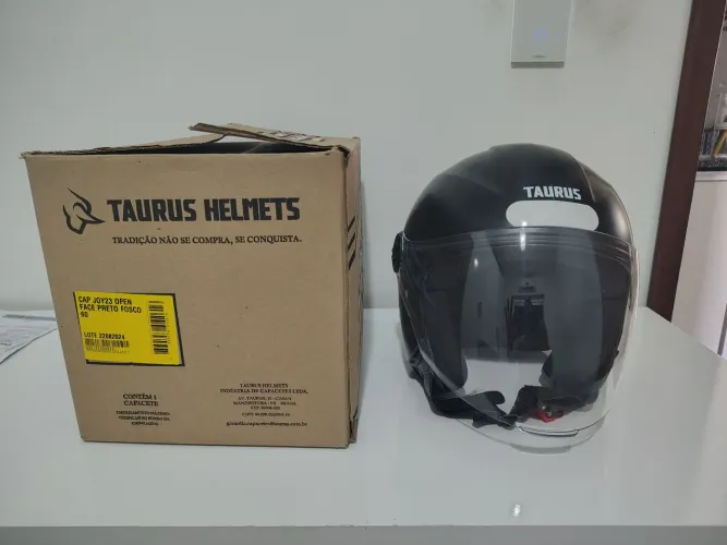 CAPACETE TAURUS JOY 23 PRETO FOSCO 60