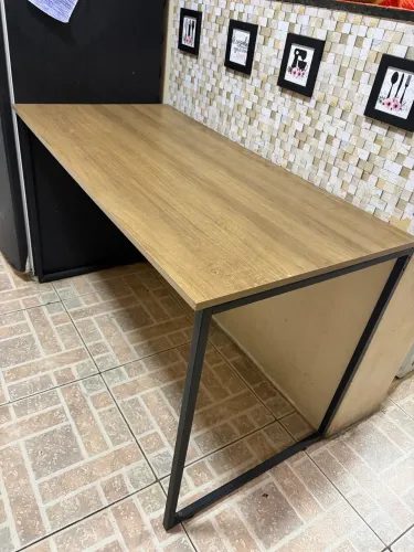 Mesa cozinha/ escritório