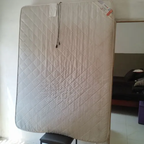Colchão de casal ortopédico NIPPONFLEX com massageador e pedras de fir