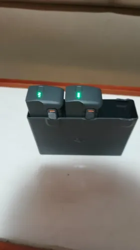 Baterias e Hub - DJI Avata 2 Fly More Combo