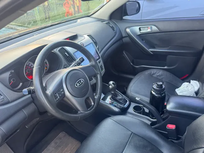 Kia Motors Cerato 1.6 16V Aut. 2011