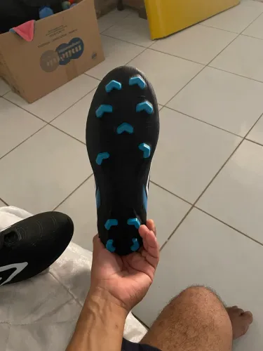 Chuteira novinha pra você jogar seu fut