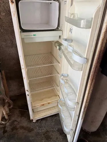 Geladeira usada