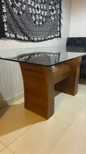 Mesa de Jantar em madeira maciça + 6 cadeiras de tecido 