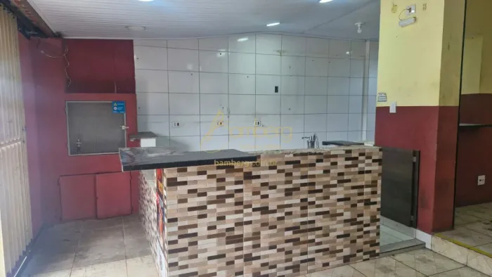 PREDIO COMERCIAL EM RUA MOVIMENTADA DE SANTO AMARO !!