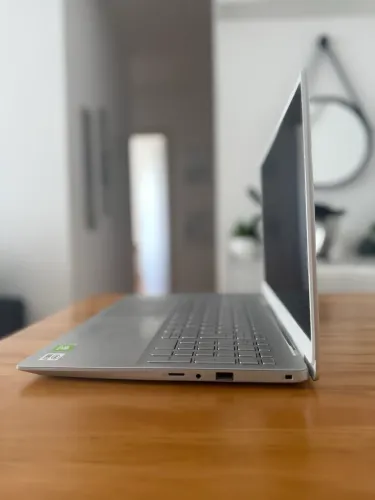 Notebook Dell Inspiron 5590 i7 - 16GB RAM - SSD - Ótimo desempenho