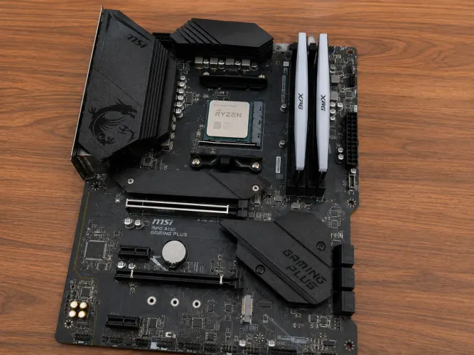 KIT RYZEN 7 5700X ACEITAMOS TROCAS