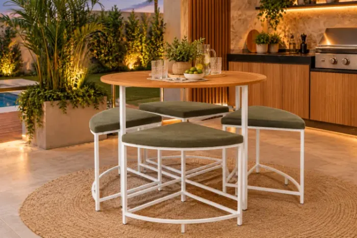 Mesa com 4 bancos KAPPESBERG (NOVO A PRONTA ENTREGA)