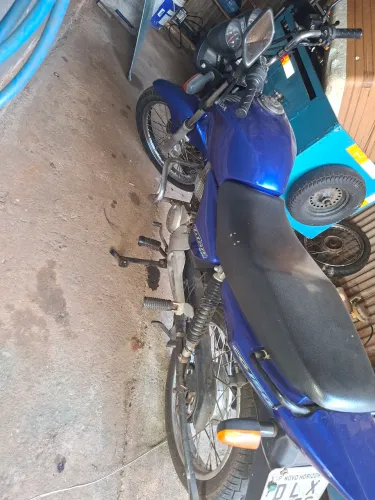 Moto titan 150