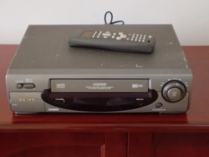 Video Cassete SEMP Modelo X686 7 Cabeças.