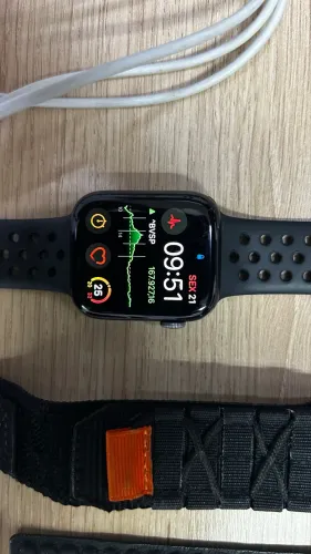 Apple Watch Nike Séries 6 - 44mm