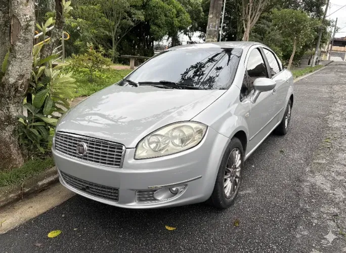 Fiat Linea Absolute 1.9/1.8 Flex Dualogic 4P 2009