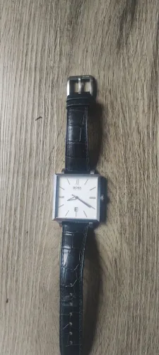 Relógio Hugo Boss Square Classic - Luxo Minimalista e Sofisticado