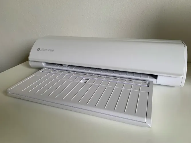 Silhouette Cameo 5