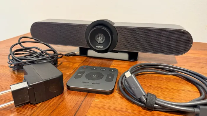 Câmera Logitech MeetUp 4K - Videoconferência - Completa e Funcionando