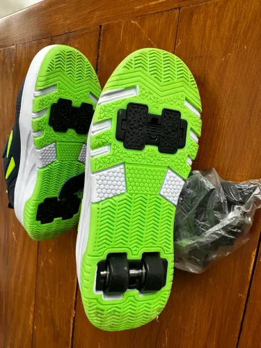 Tenis com rodinha