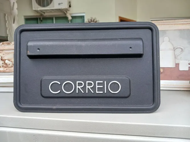 Caixa dos correios nova sem uso