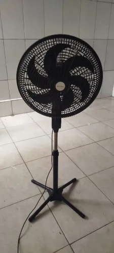 Ventilador de pé