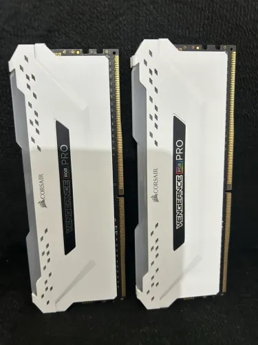 Memória ram 2x8 16GB 3200mhz ddr4 Vegeance RGB Pro Cl-16-18-18-36 Samsung B-die