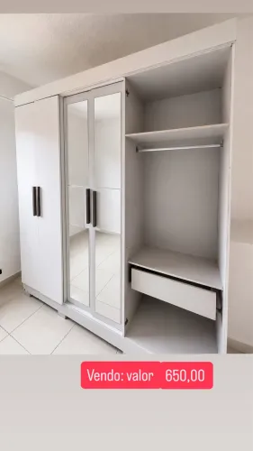 Guarda roupa