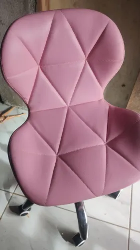 Cadeira mocho rosa