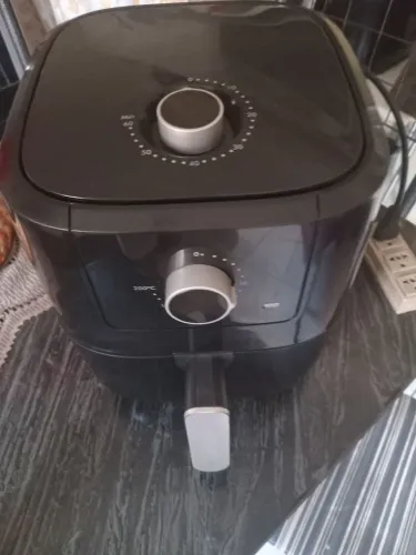 FRITADEIRA SEM ÓLEO AIR FRY FAMA CAPACIDADE PARA 3.5 LITROS ESTÁ TUDO OK