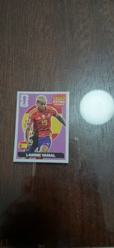 FIGURINHA LEGEND DO LAMINE YAMAL REGULAR 