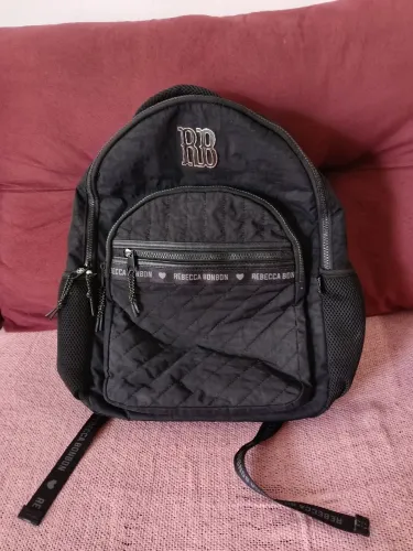Bolsa para escola preta de costas