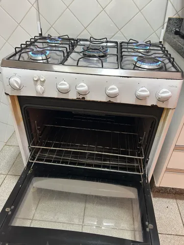 ? Fogão 5 Bocas com Forno - Funcionando - R$ 350