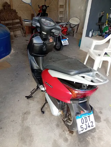 Honda lead