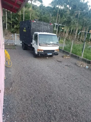 Vendo ou troco por caminhonete