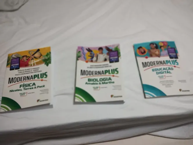 Livros Didáticos ? MODERNA PLUS - Ensino Médio 1° 2° 3°