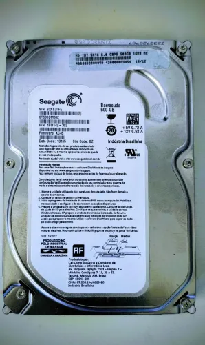 Lote 12 hds SATA 2.5 e 3.5 com defeito.