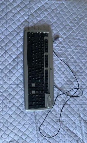Computador antigo completo LG/CRT - Relíquia retrô para coleção ou decoração?