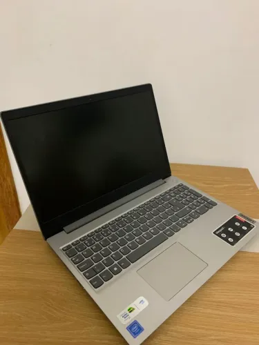 NOTEBOOK LENOVO 4GB RAM 128GB SSD