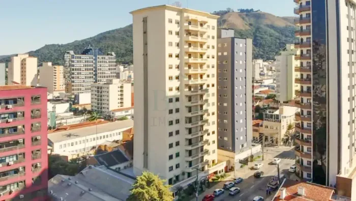 86543- Ed. Vila Romana - Excelente apartamento á venda de 252,59m² no centro de Poços de C