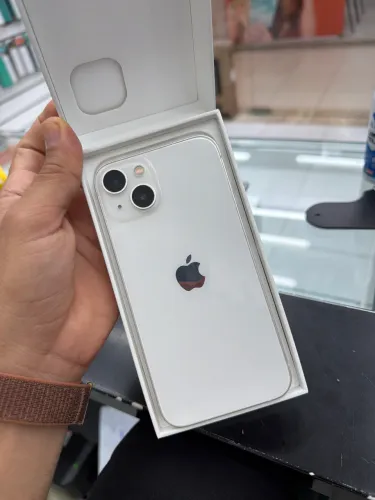 iPhone 13 128 GB Branco